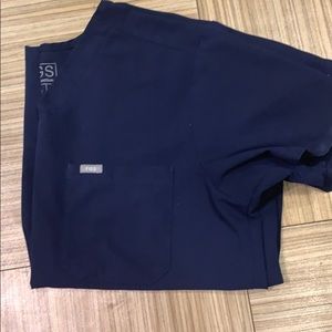 Figs Men’s scrub tops